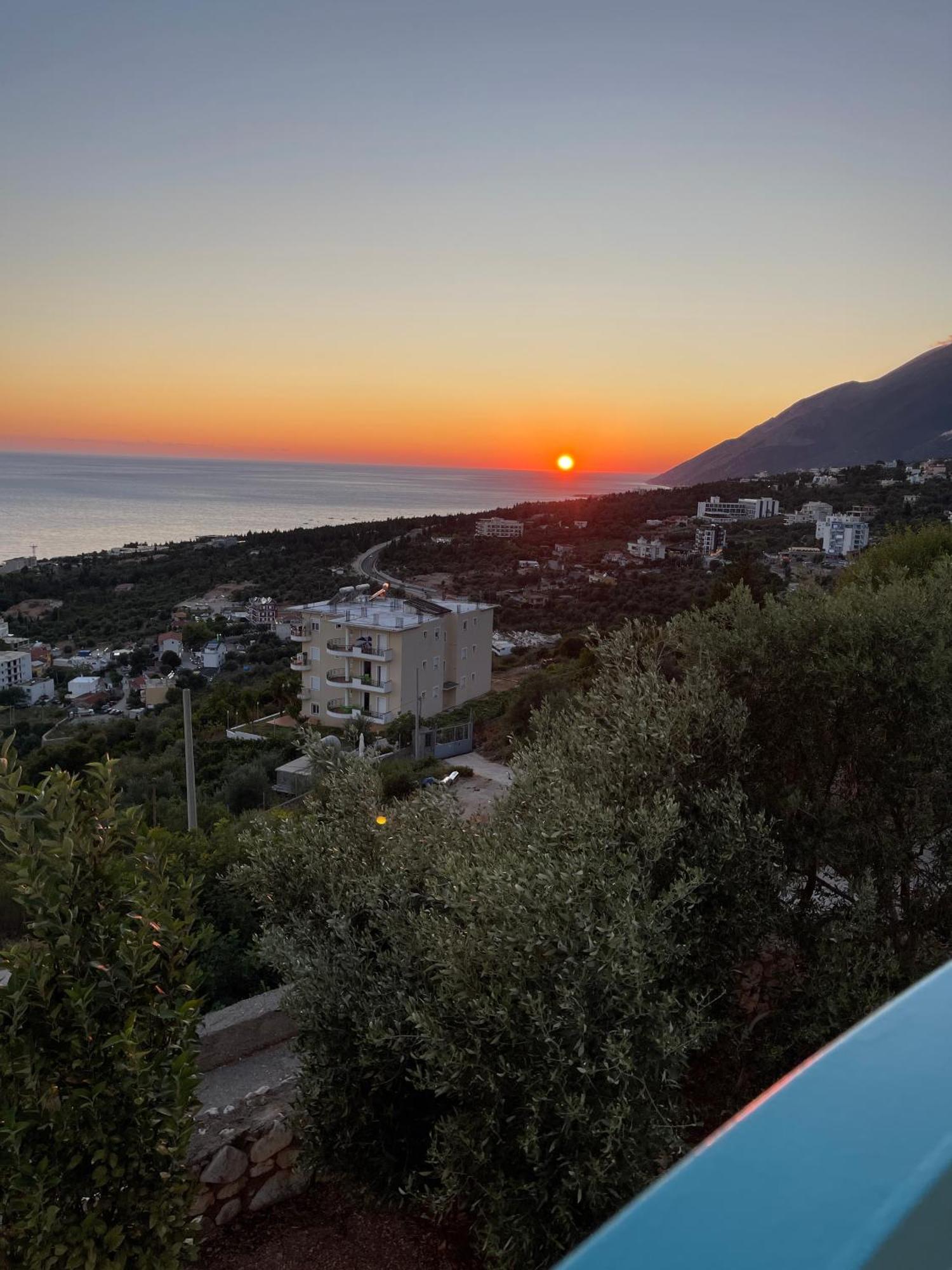 Endless Blue Apartments Dhërmi Exterior foto