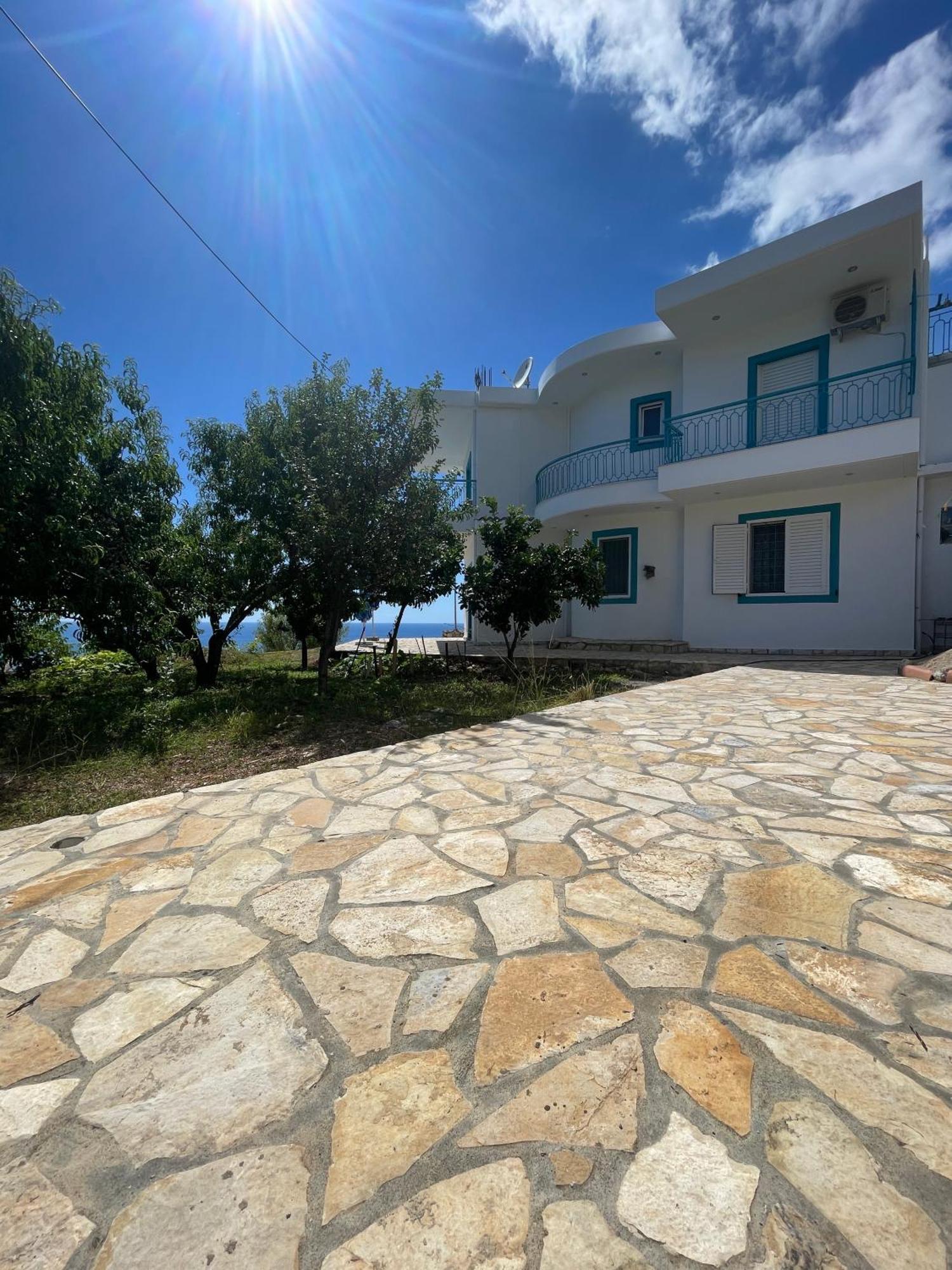 Endless Blue Apartments Dhërmi Exterior foto