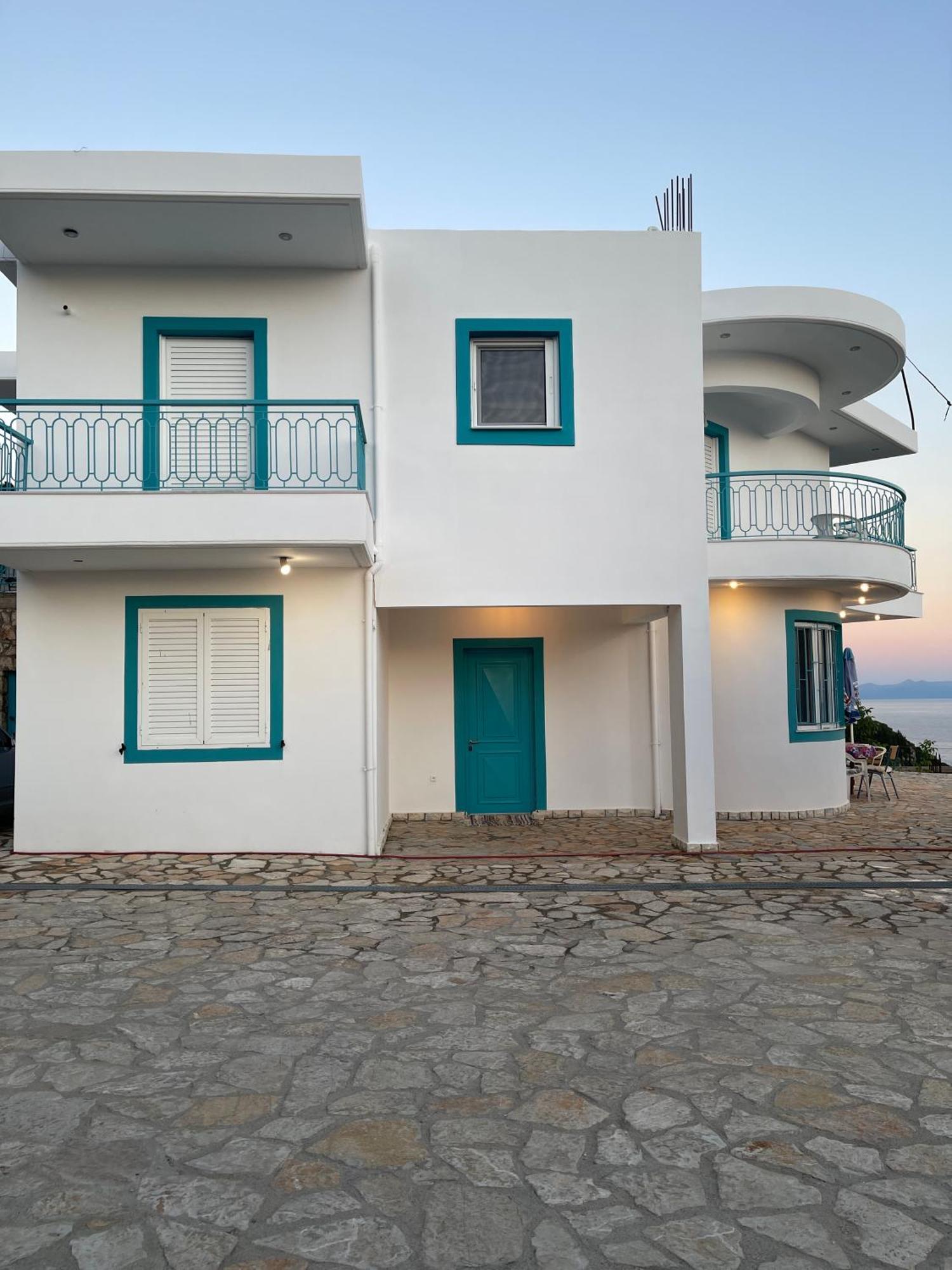 Endless Blue Apartments Dhërmi Exterior foto